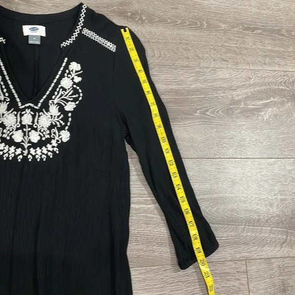 Old Navy Long Sleeve Embroidered Dress M - Picture 12 of 16